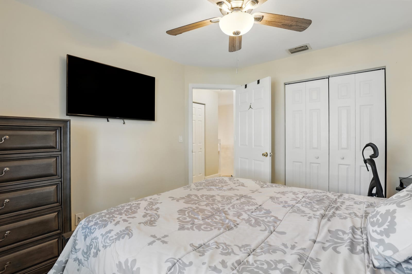 4491 Willow Pond Road Apt B, West Palm Beach, FL 33417 photo 27