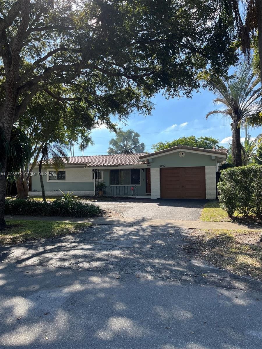 3912 Garfield Street, Hollywood, FL 33021