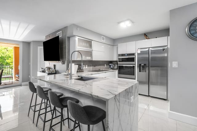 700 Scotia Drive 205, sold in Hypoluxos Mariners Cay, Hypoluxo, FL