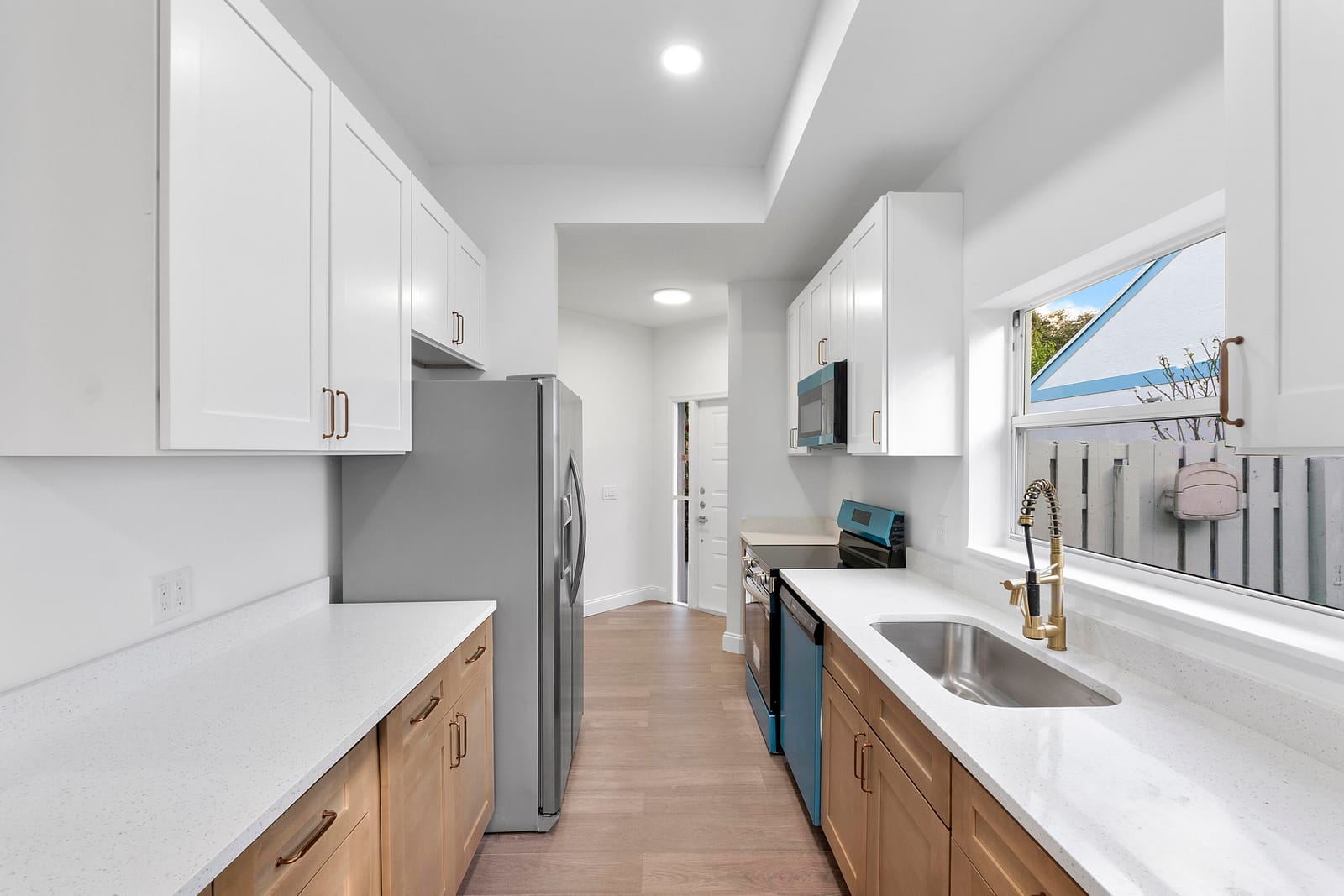 1410 SW 85th Avenue — photo 4