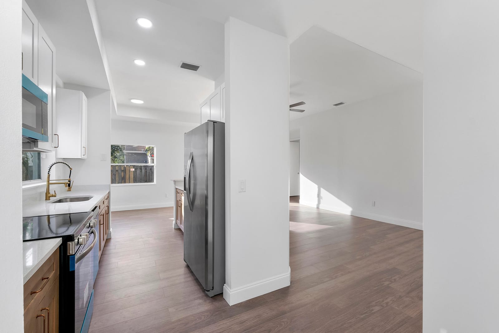 1410 SW 85th Avenue — photo 8