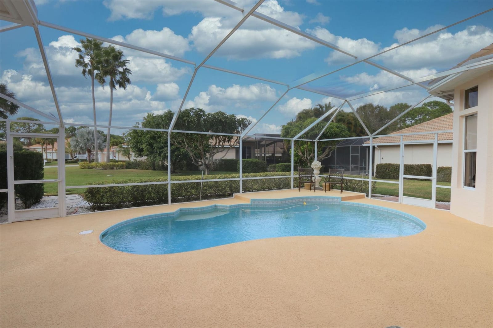 8075 Kiawah Trace — photo 6
