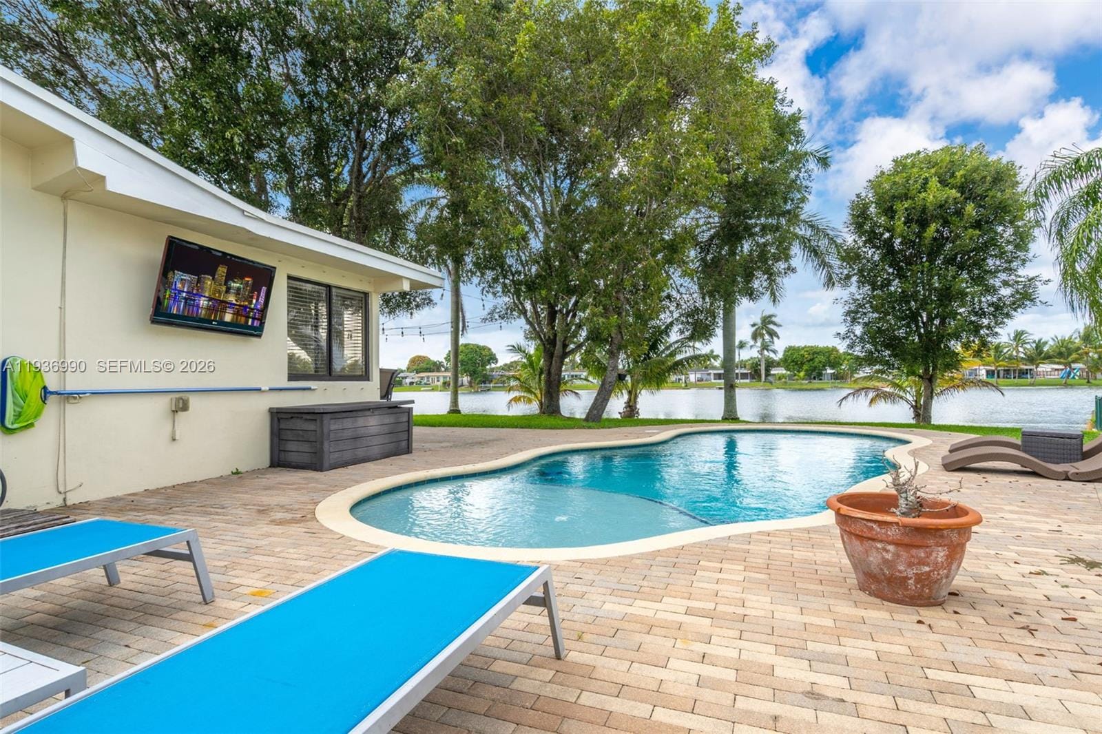 1160 NW 86th Terrace, Pembroke Pines, FL 33024 photo 17