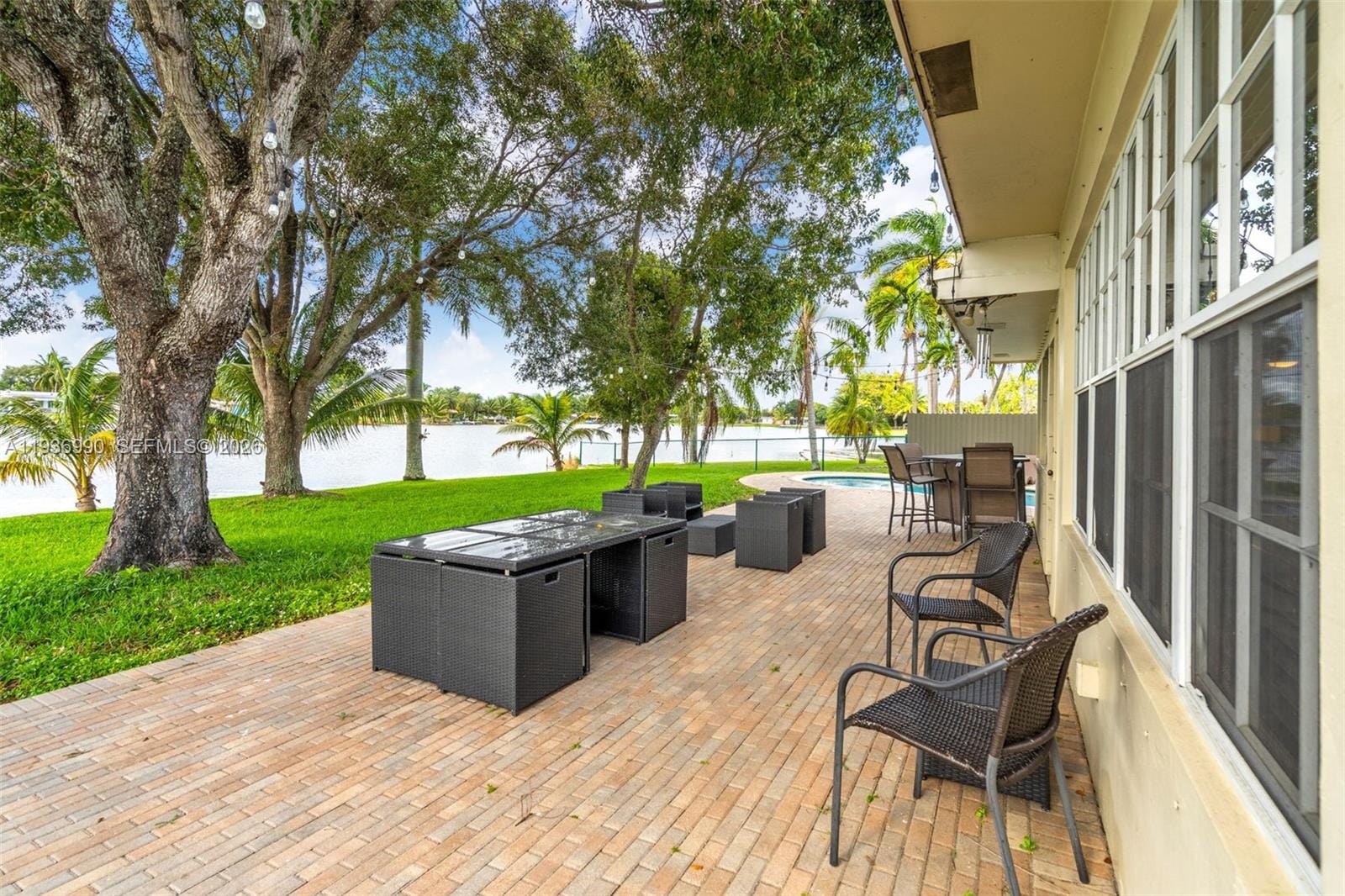 1160 NW 86th Terrace, Pembroke Pines, FL 33024 photo 23