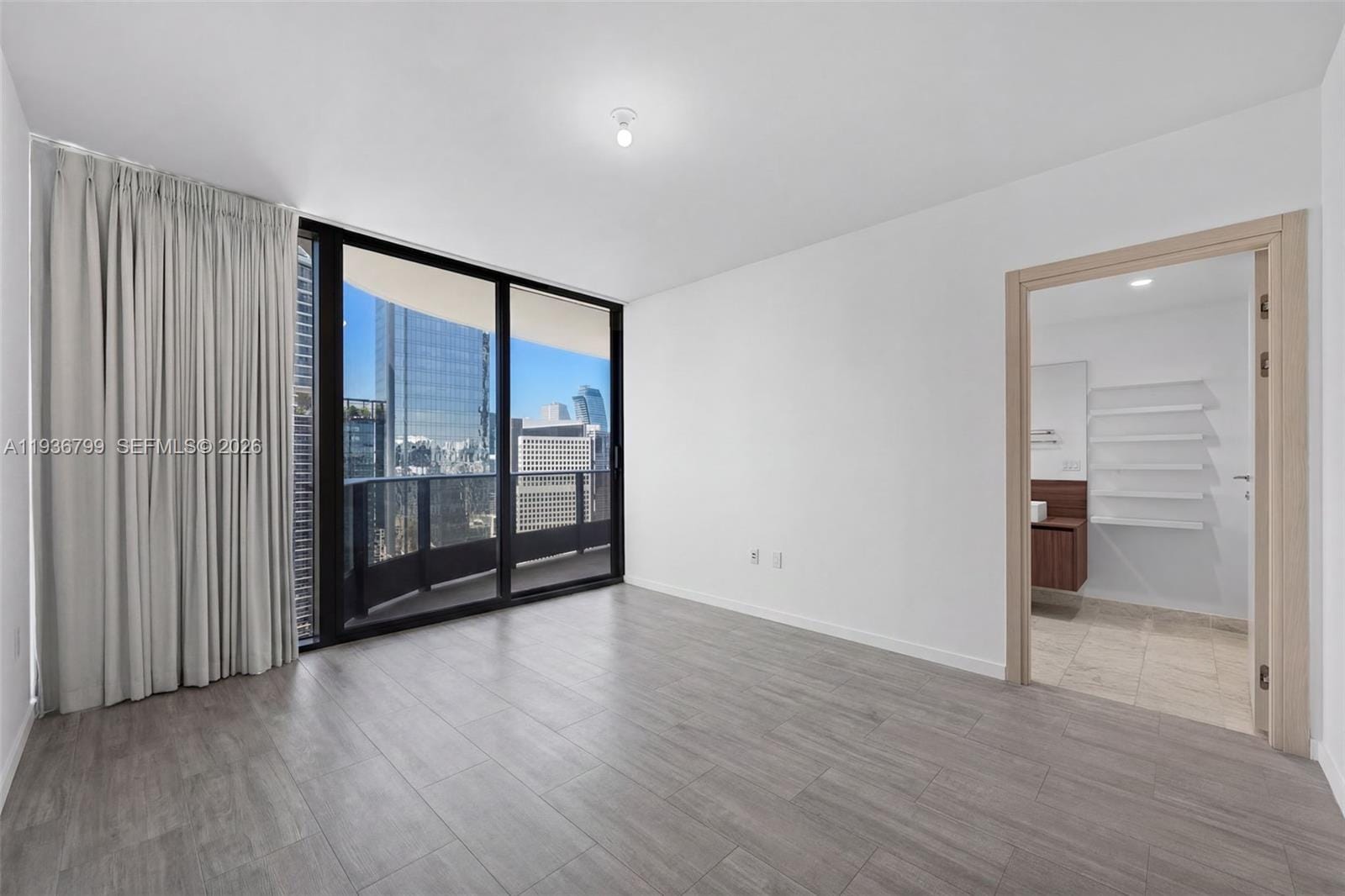1000 Brickell Plaza 4212, Miami, FL 33131 photo 9