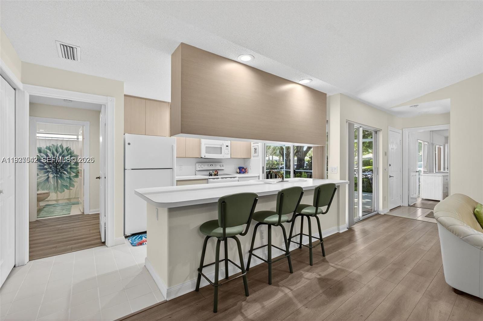 7102 Geminata Oak Court 7102 — photo 9