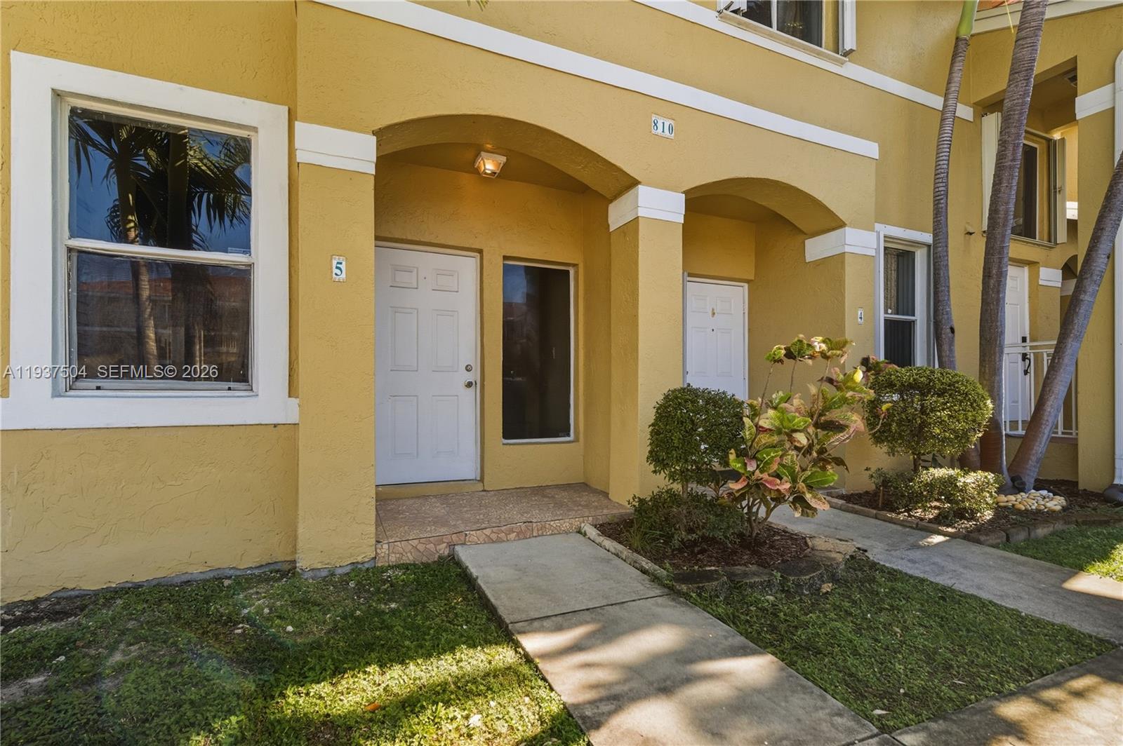 810 NE 212th Terrace 5, Miami, FL 33179, Miami
