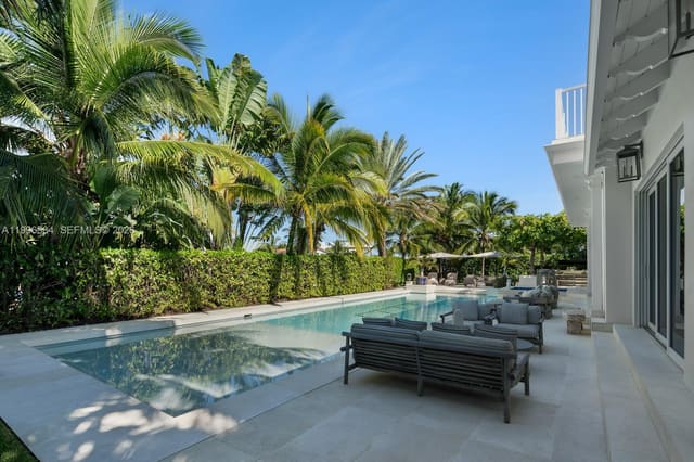 761 Buttonwood Lane, sold in Bay Point, Miami, FL