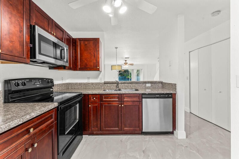 9790 Kamena Circle 9790 — photo 3
