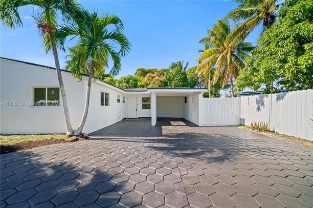 2902 SW 67th Terrace, sold in Miramar Sec 3, Miramar, FL