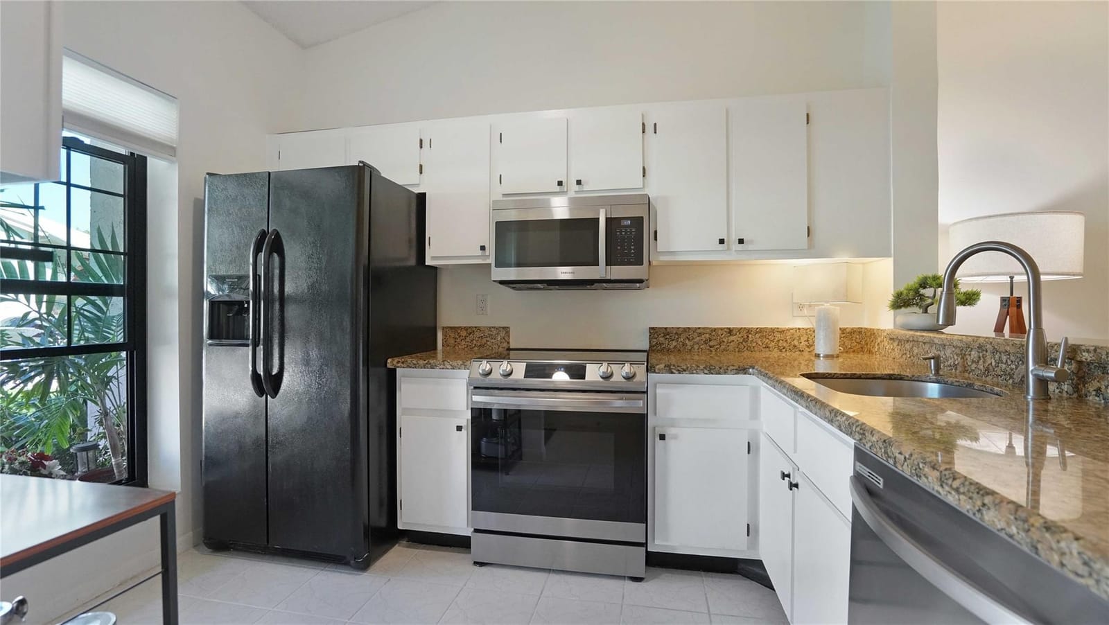 2780 S Oakland Forest Drive 1603 — photo 2