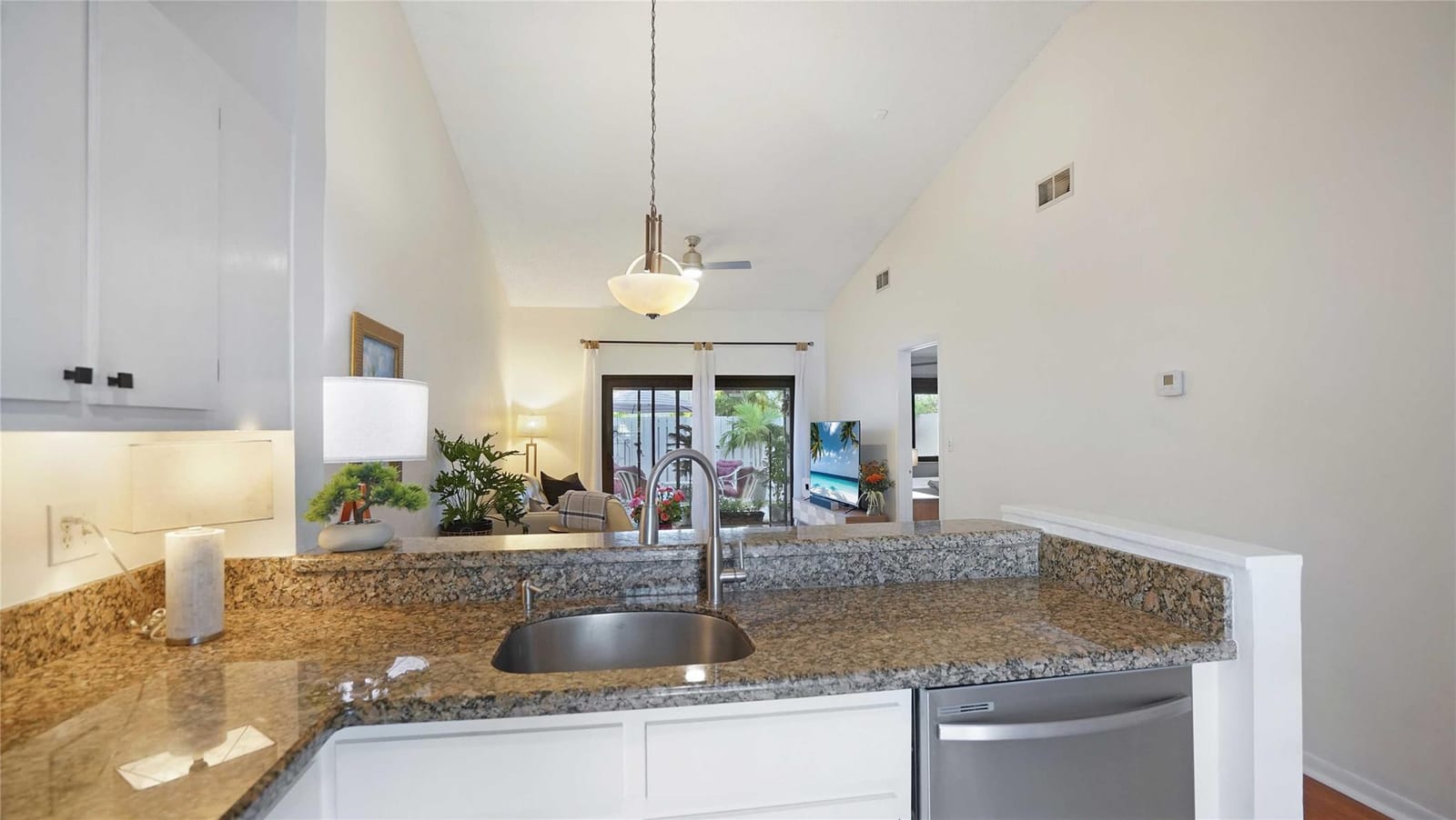 2780 S Oakland Forest Drive 1603 — photo 6
