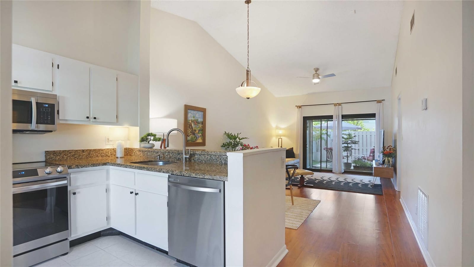 2780 S Oakland Forest Drive 1603 — photo 8
