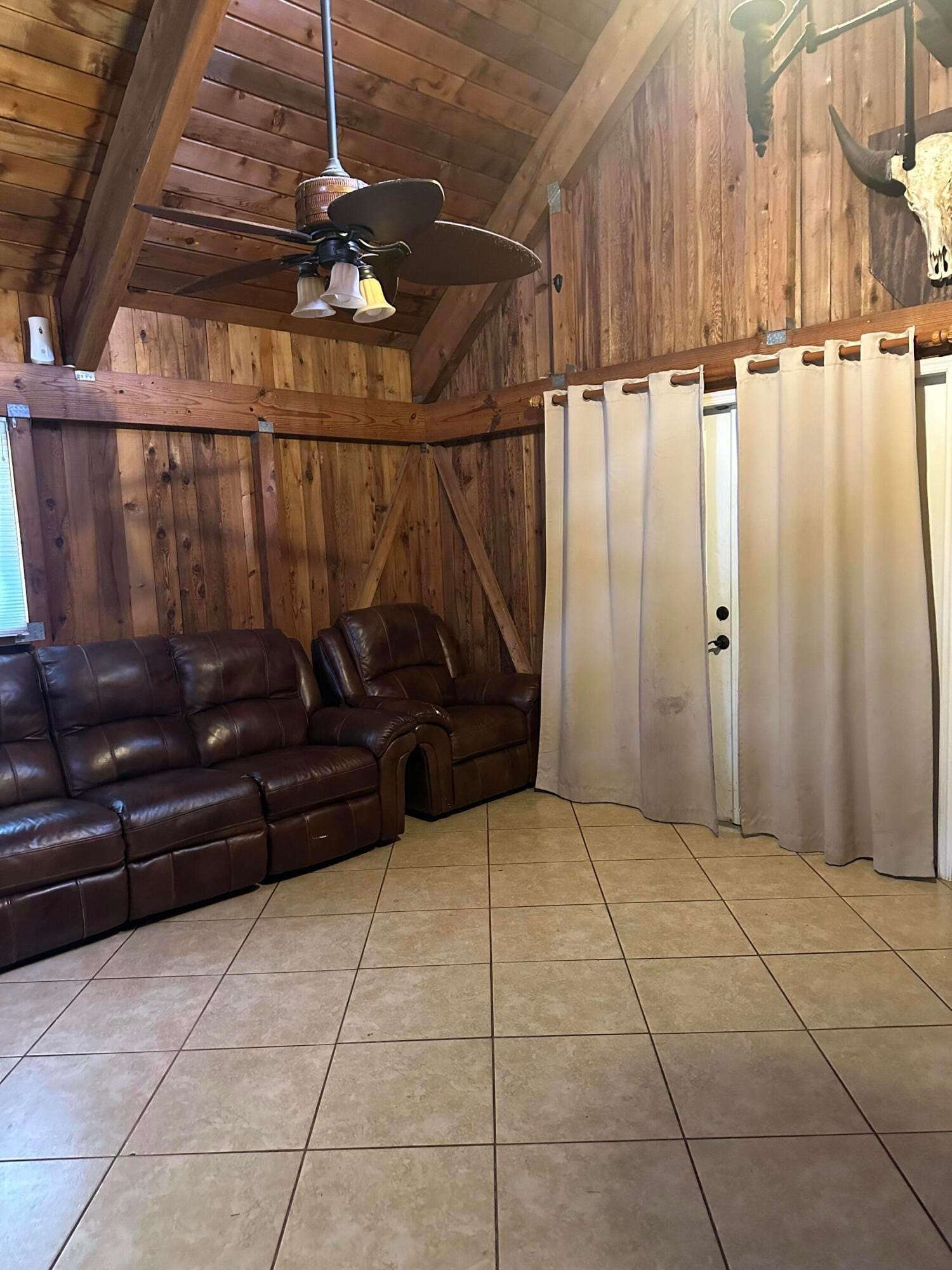5614 Cassia Drive — photo 6