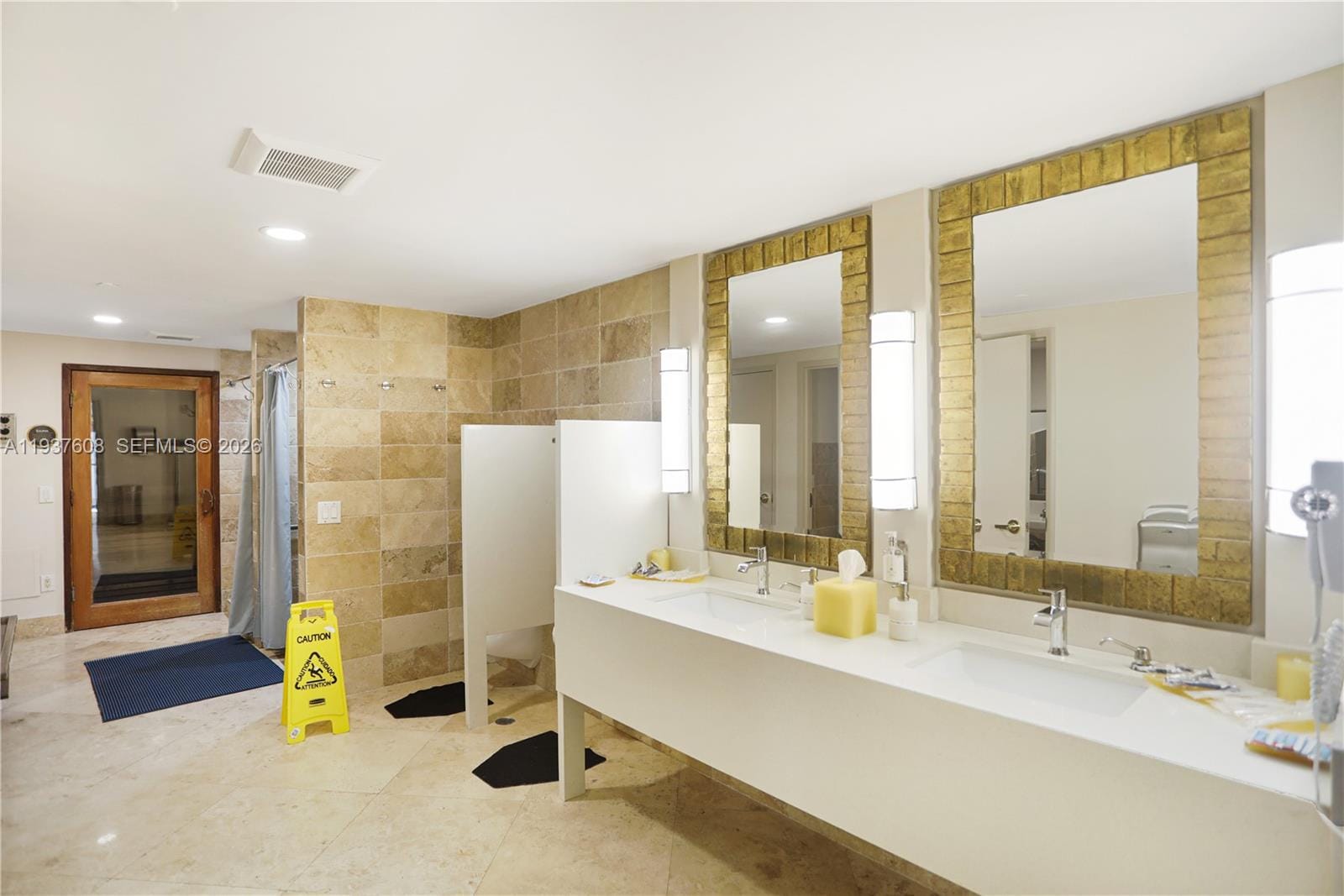 17555 Collins Avenue 308, Sunny Isles Beach, FL 33160 photo 18