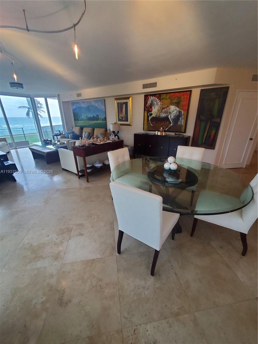 17555 Collins Avenue 308 — photo 7
