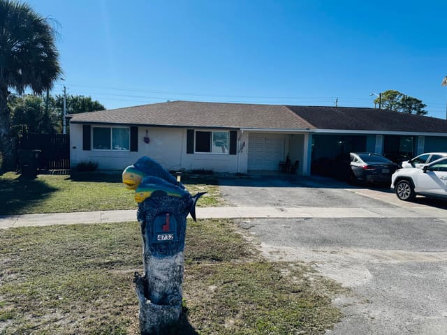 4732 Chariot Circle, sold in Palm Beach Villas Ii, Greenacres, FL