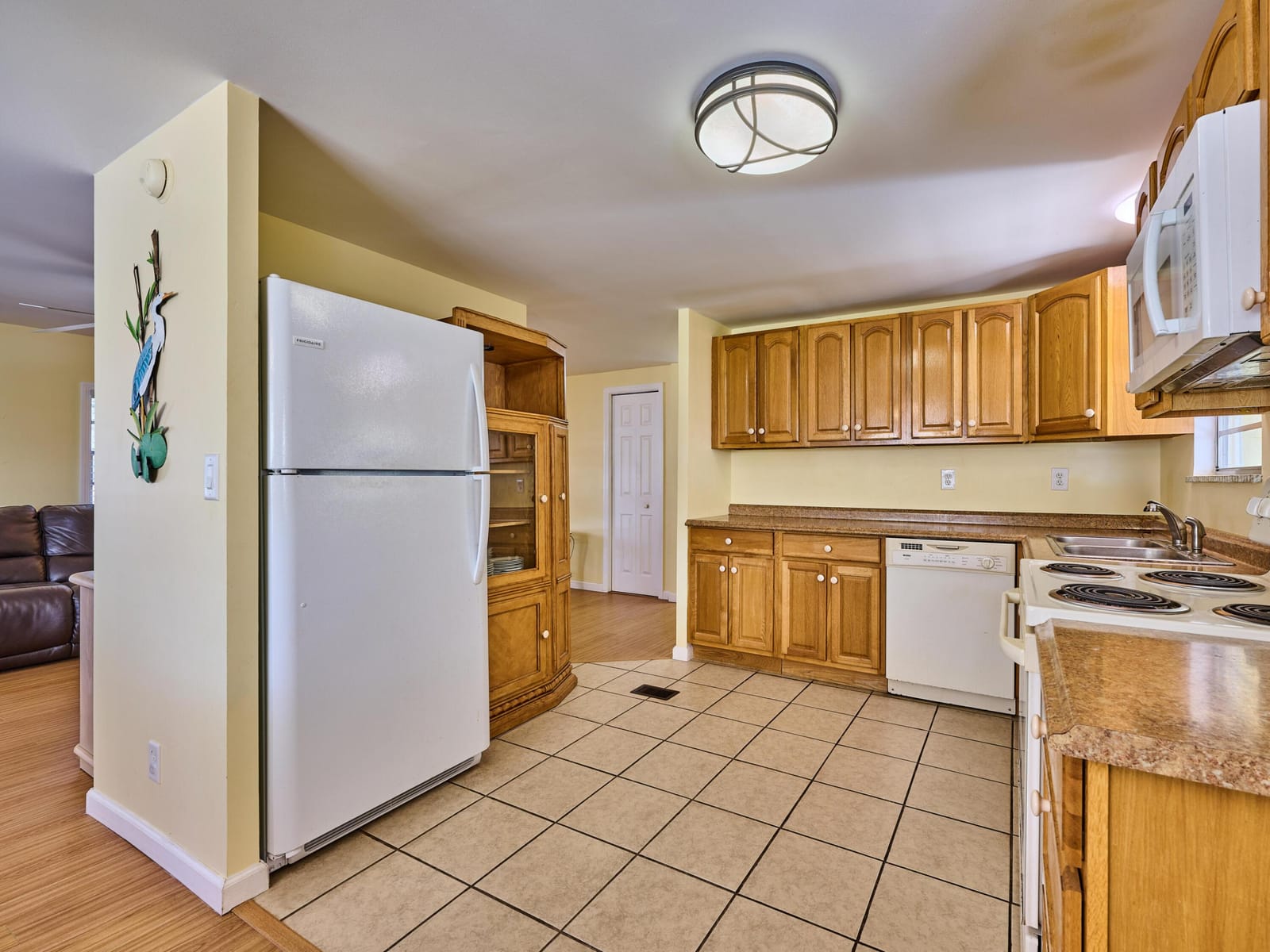 8217 SE Swan Avenue, Hobe Sound, FL 33455 photo 17