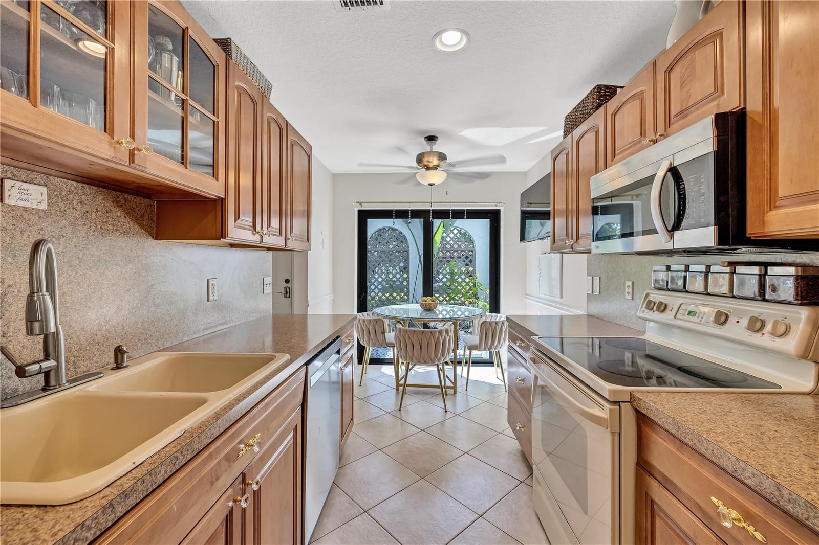 9232 Pecky Cypress Lane 2-D, Boca Raton, FL 33428 photo 17