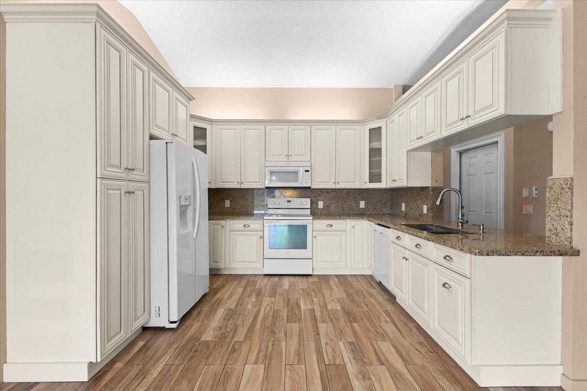 13812 Columbine Avenue — photo 5