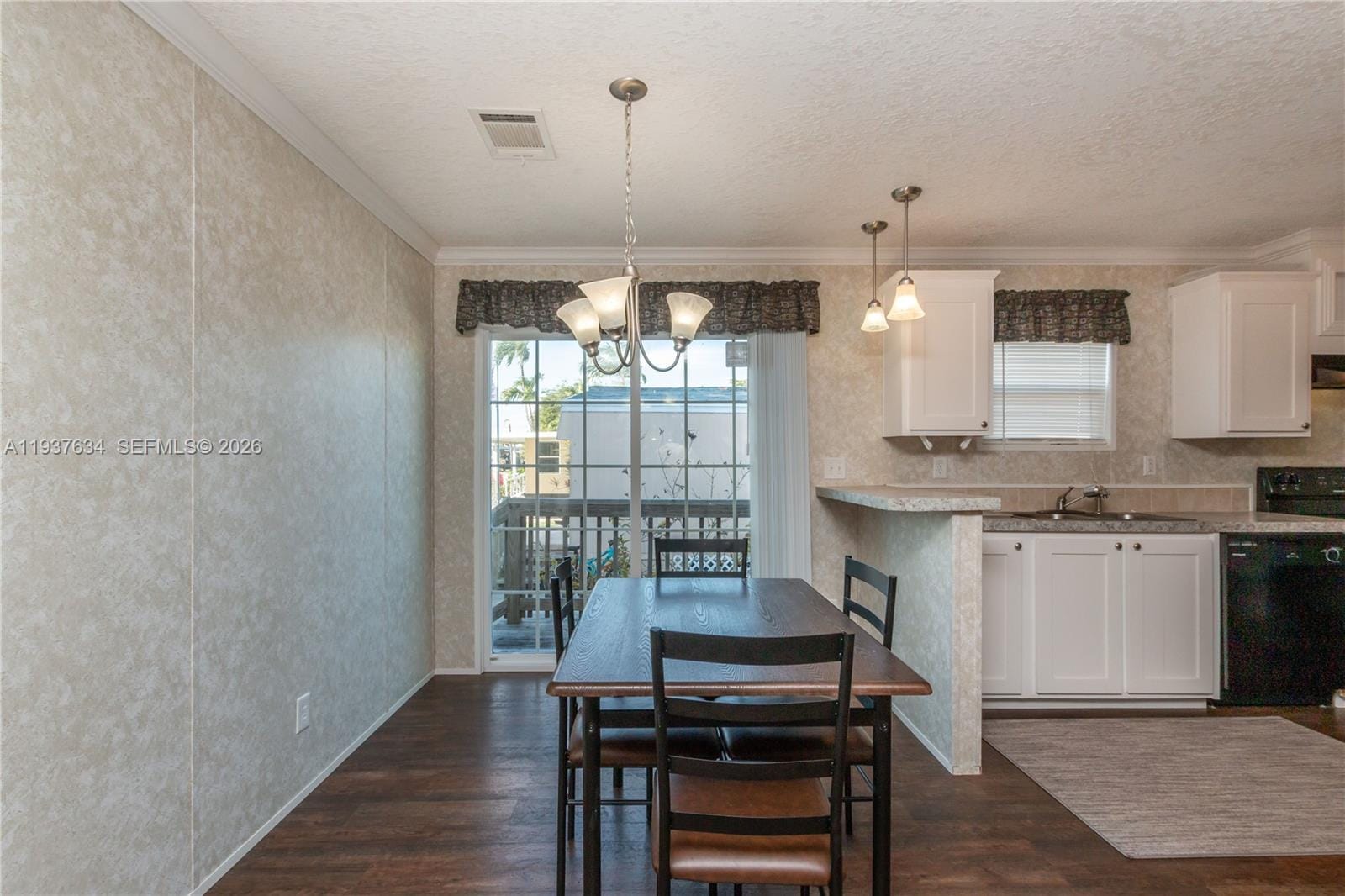 21661 NW 8th Court, Pembroke Pines, FL 33029 photo 4