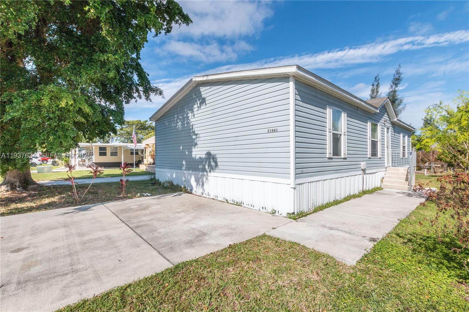 21661 NW 8th Court, Pembroke Pines, FL 33029