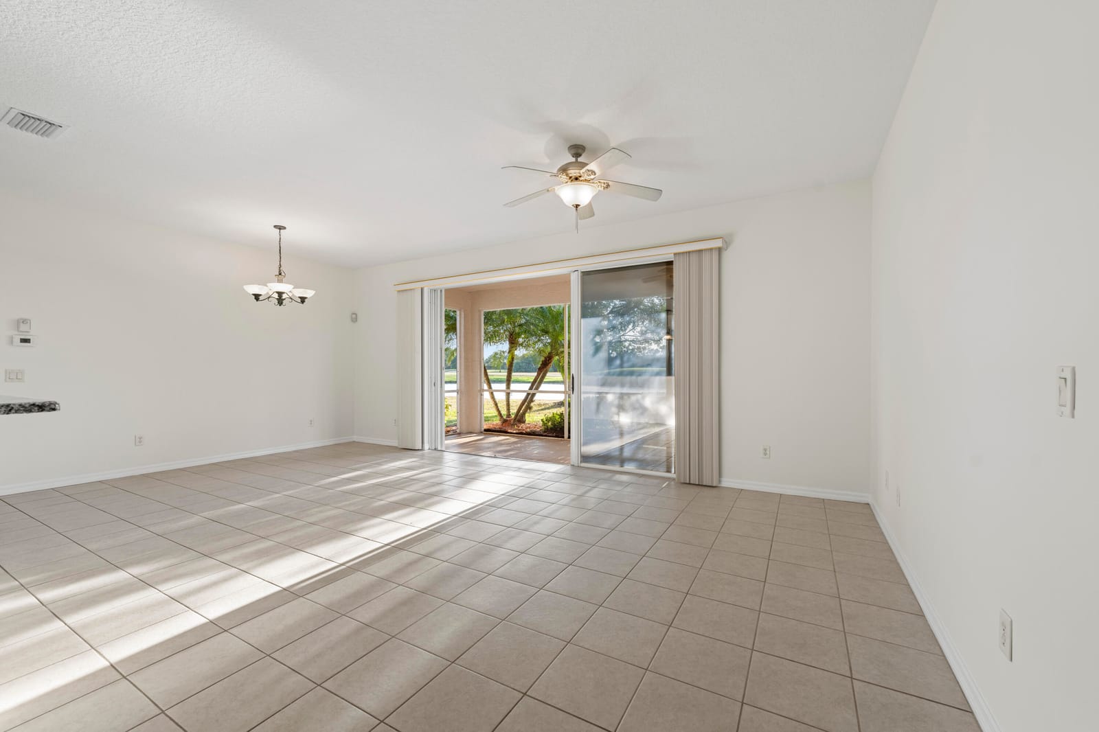 558 Waverly Circle — photo 7