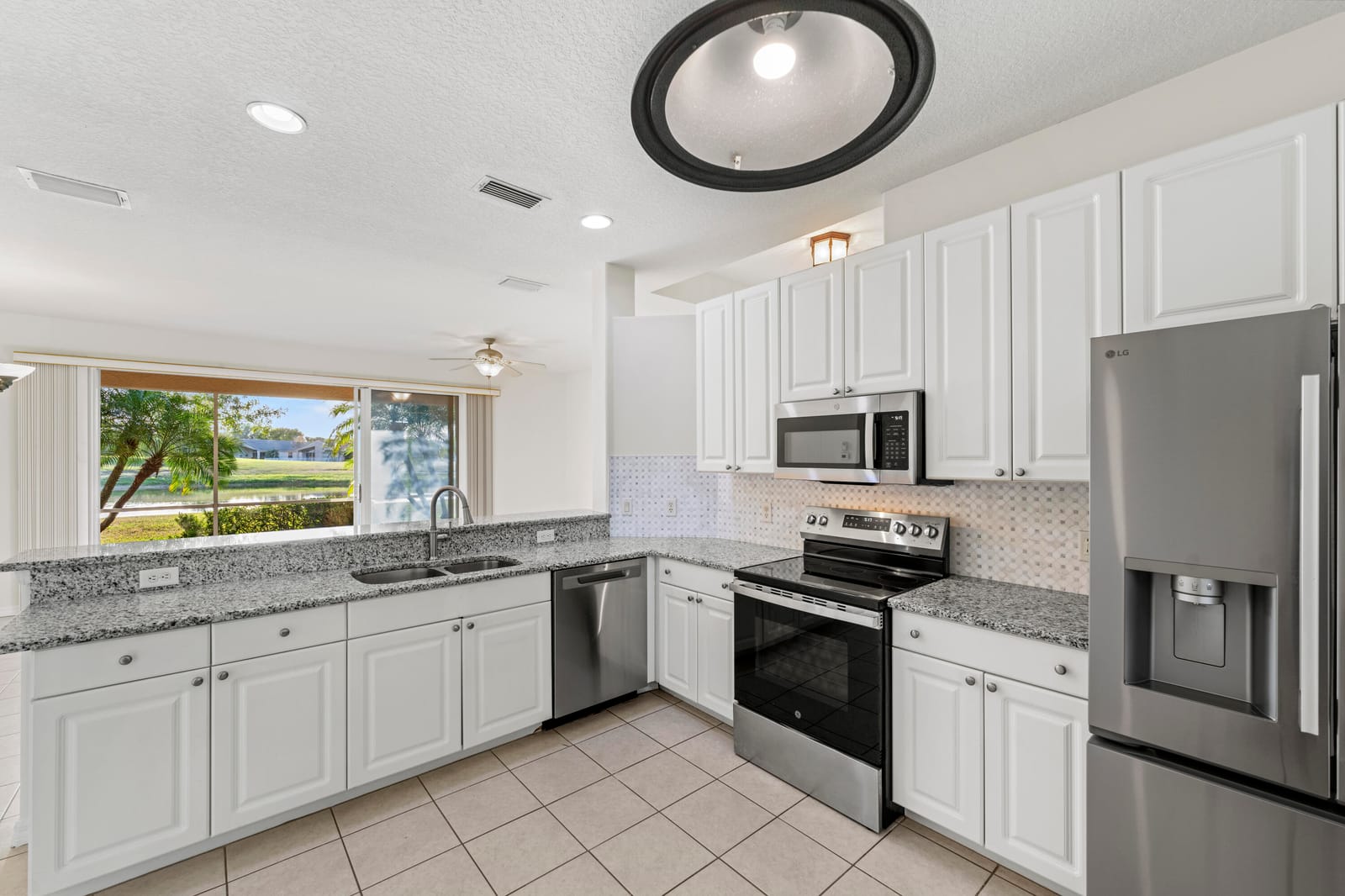 558 Waverly Circle — photo 10