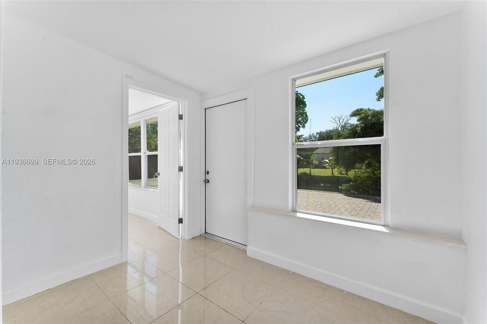 300 SW 11th Court, Fort Lauderdale, FL 33315 photo 15