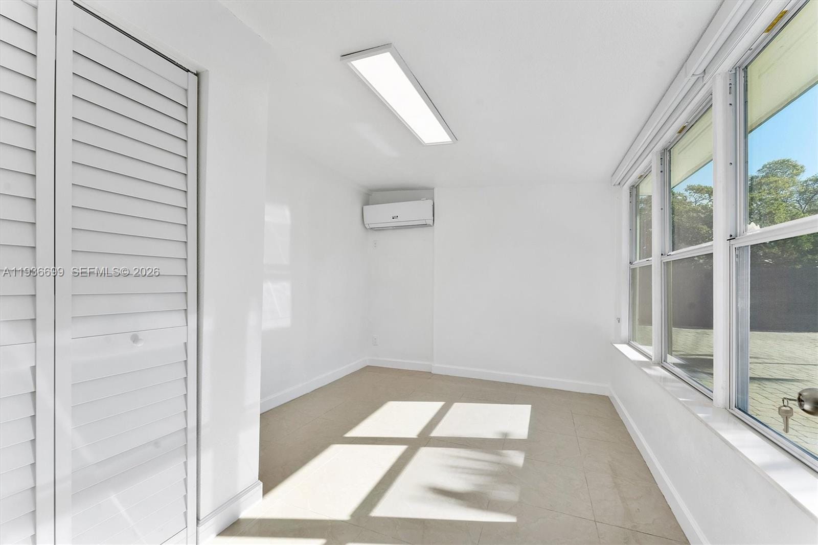 300 SW 11th Court, Fort Lauderdale, FL 33315 photo 16