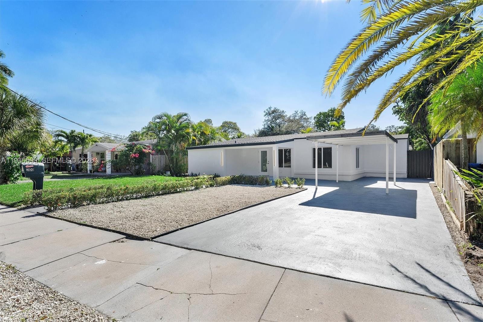 300 SW 11th Court, Fort Lauderdale, FL 33315 photo 3