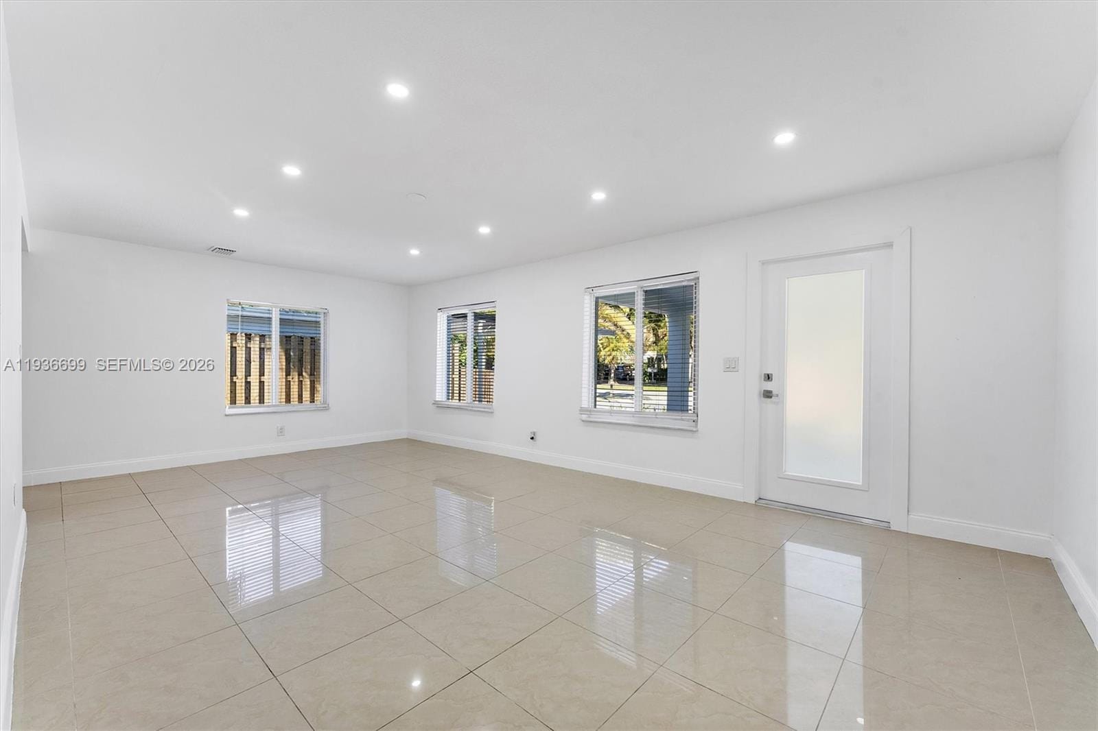 300 SW 11th Court, Fort Lauderdale, FL 33315 photo 5