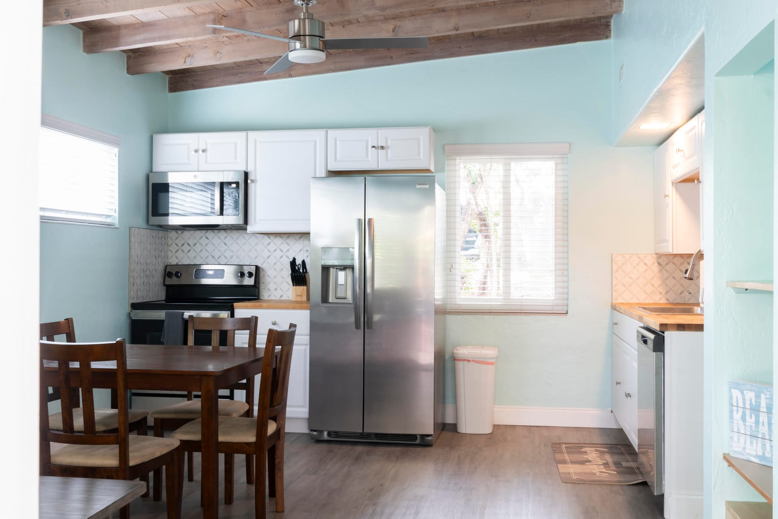 204 Coral Road — photo 4