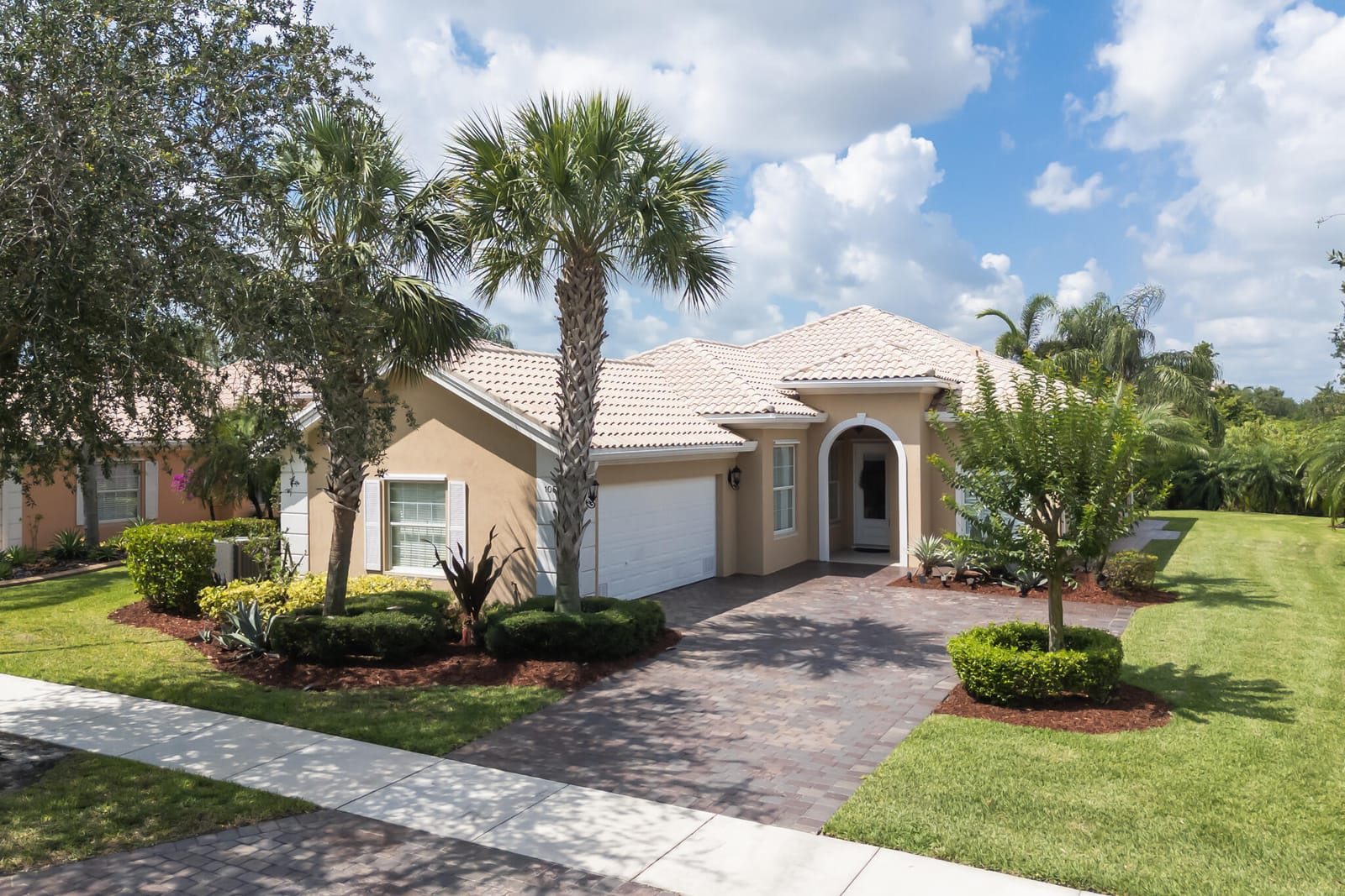 10581 SW Stratton Drive, Port St. Lucie, FL 34987