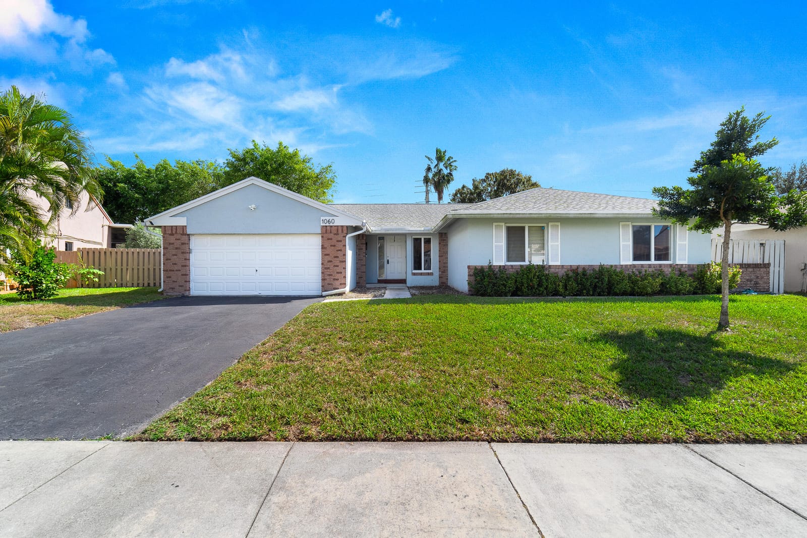 1060 Cedar Creek Way, Davie, FL 33325
