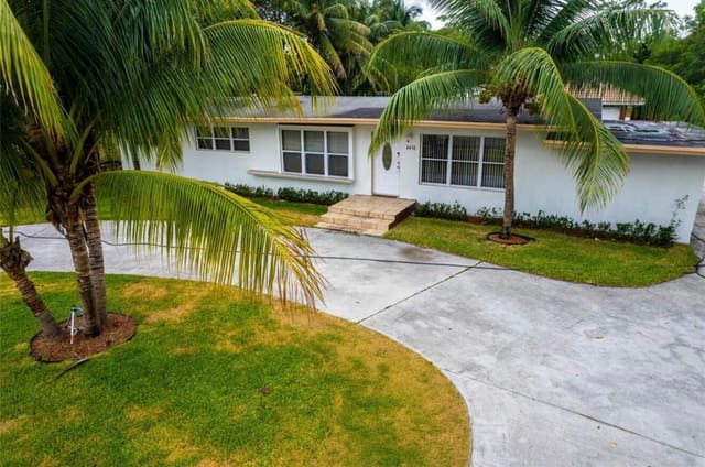 4416 W Broward Boulevard, sold in Country Club Estates Unit, Plantation, FL