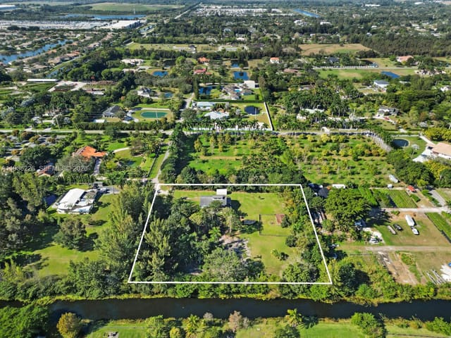 18901 SW 59th Street, sold in Griffin 345 Plat, Southwest Ranches, FL