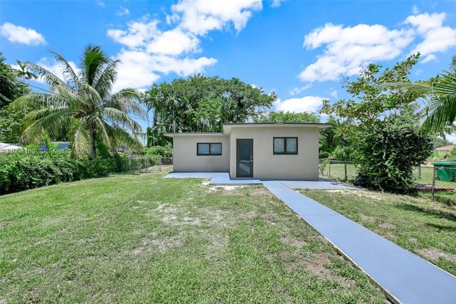 8280 NW 5th Avenue, sold in Bellcamp Manor, Miami, FL