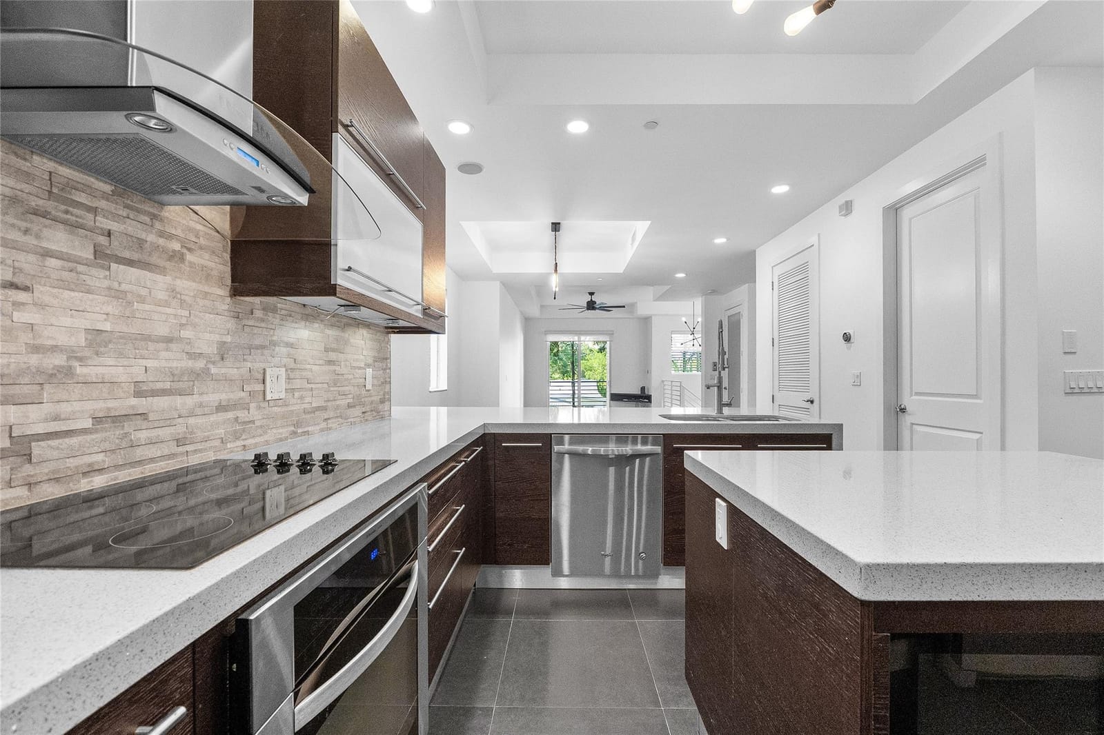 801 SE 12th Court 801 — photo 5