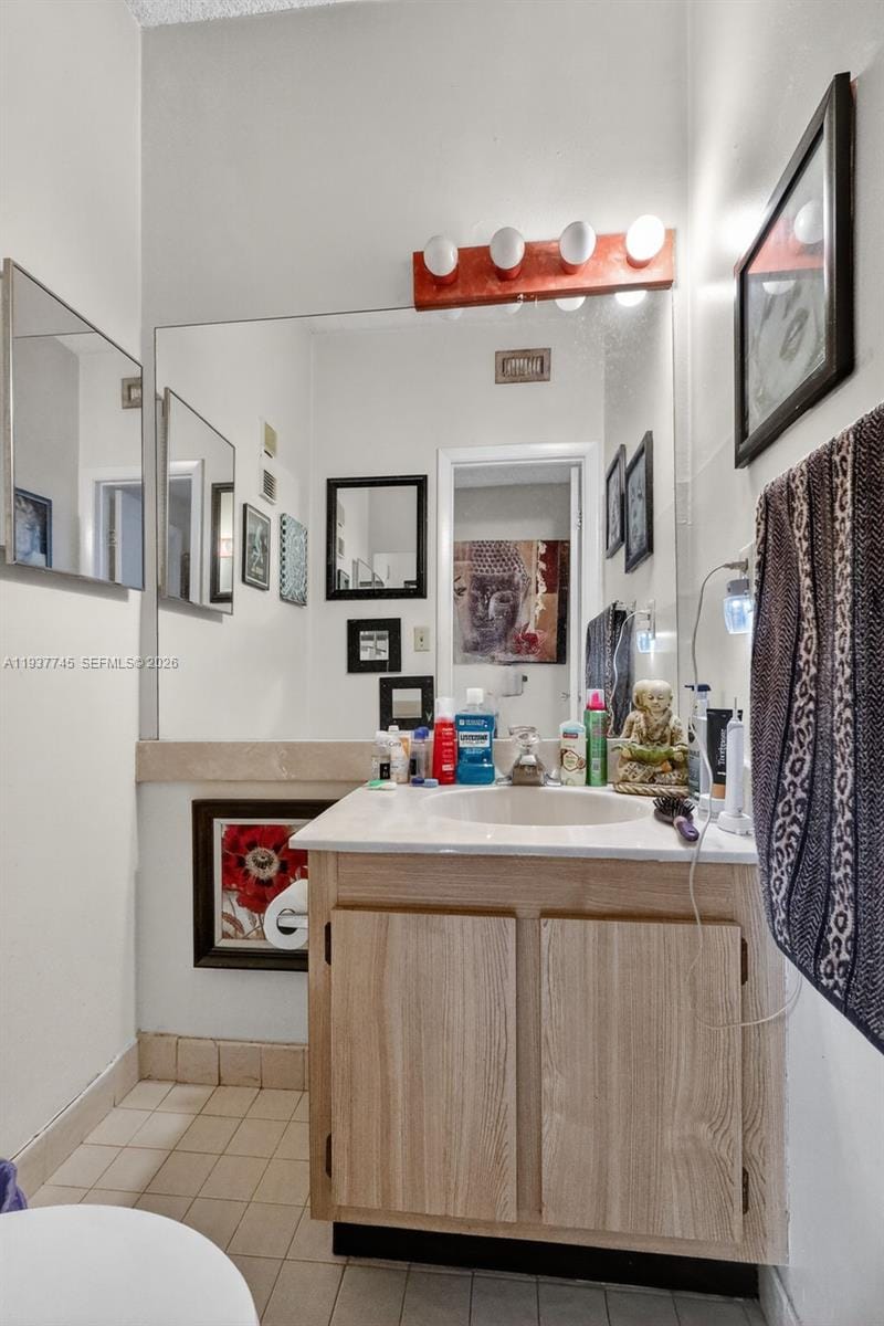 8260 NW 191st Lane 14L, Hialeah, FL 33015 photo 13
