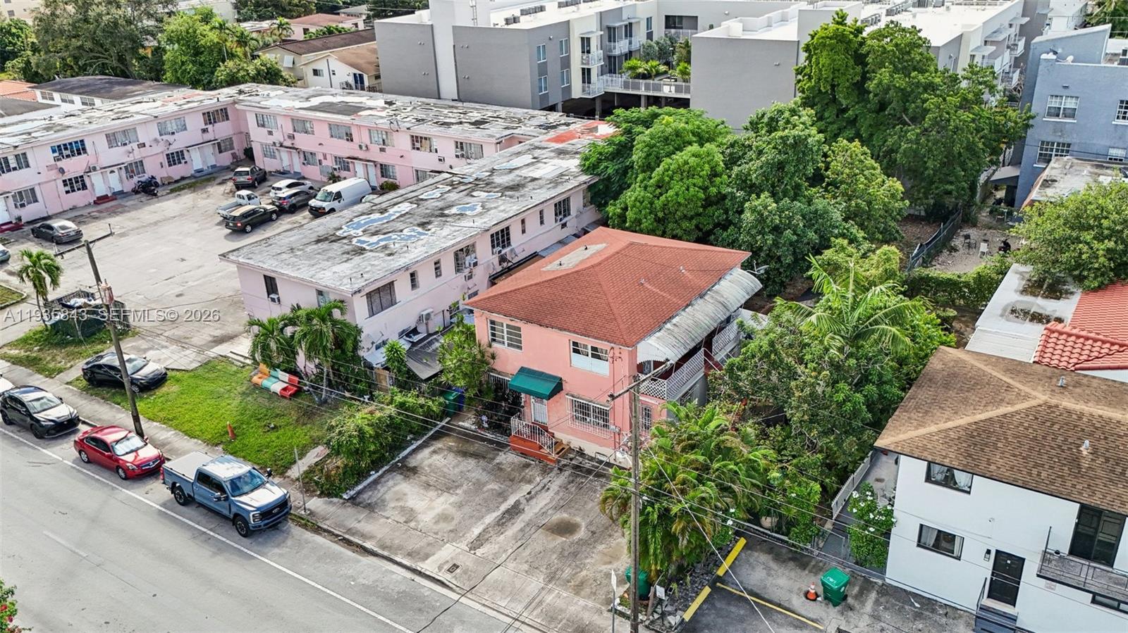984 SW 6th Street, Miami, FL 33130, Miami