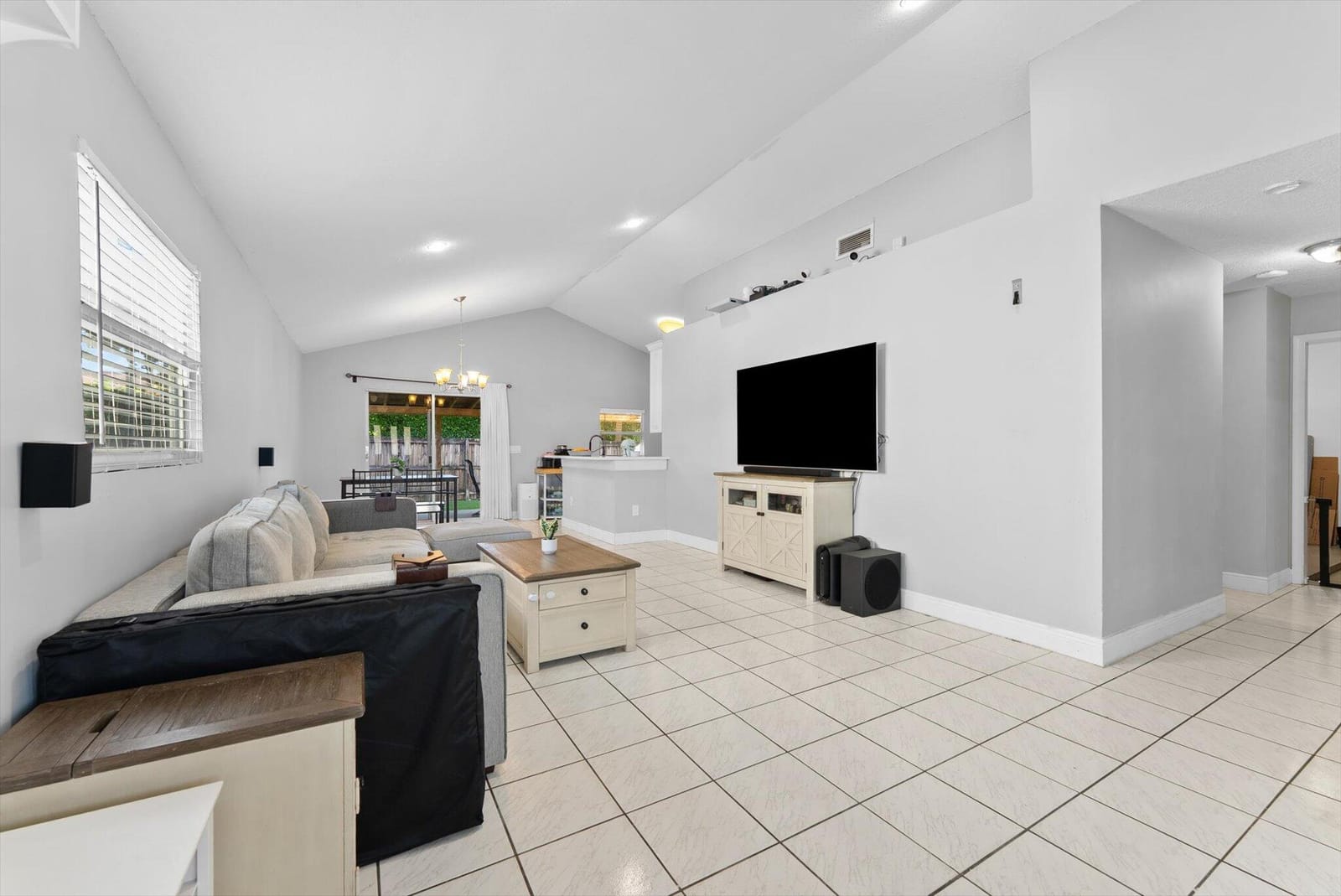 8414 Dynasty Drive — photo 4
