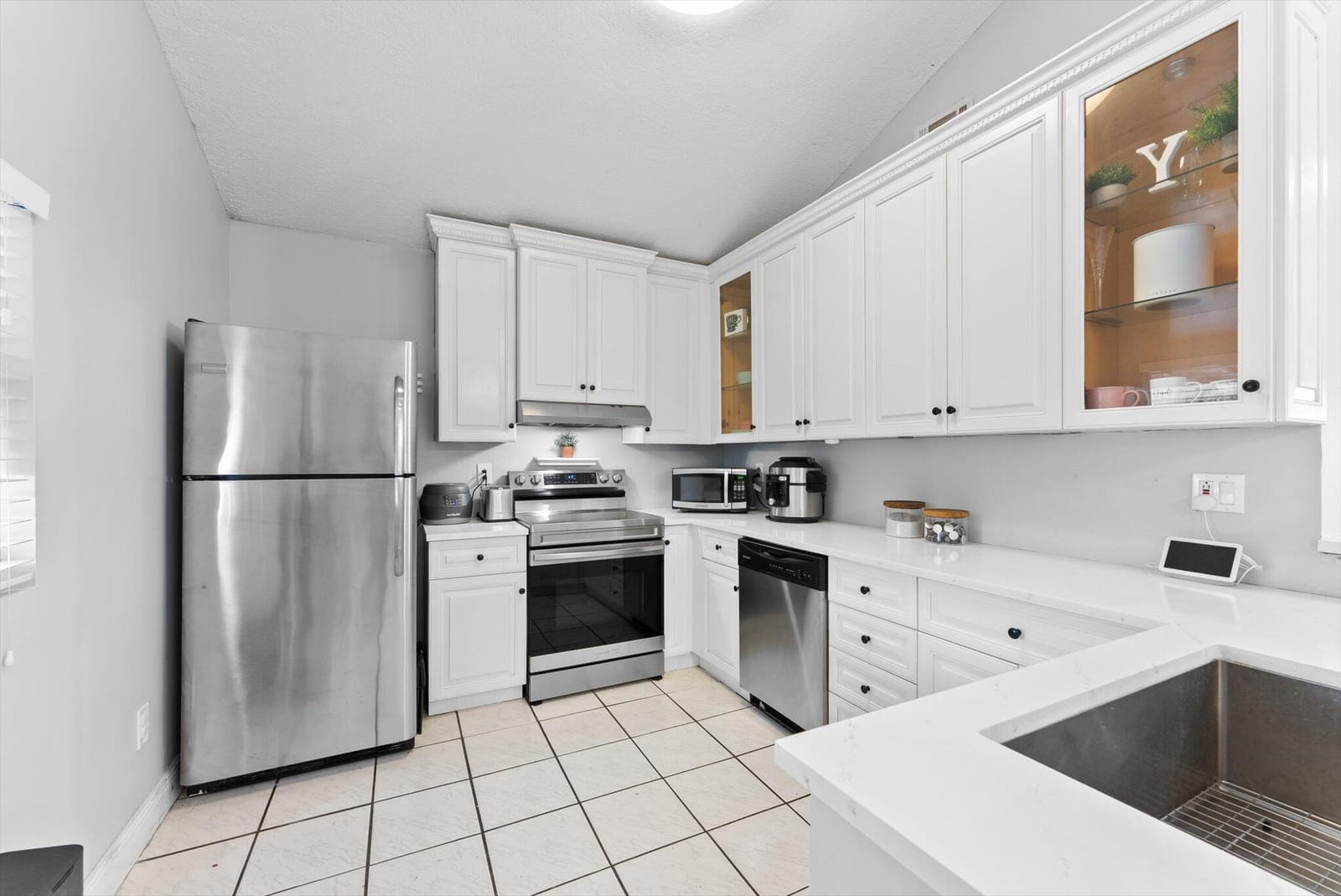 8414 Dynasty Drive — photo 9