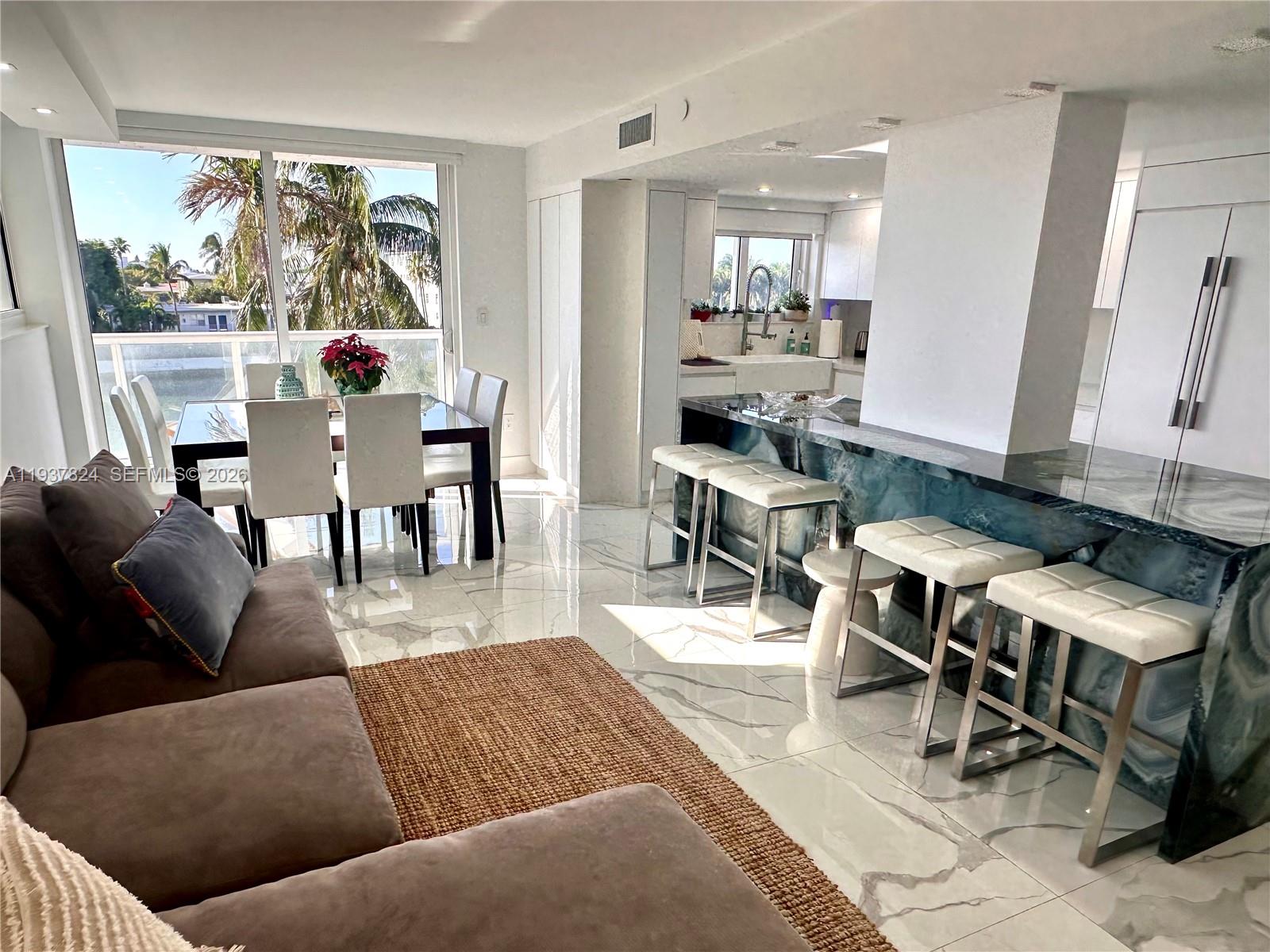 2457 Collins Avenue 408, Miami Beach, FL 33140, Miami Beach