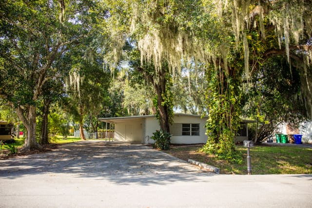 809 SE 10th Street, sold in Okeechobee Estates, Okeechobee, FL