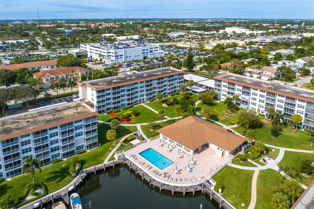 2525 Florida Boulevard 133, sold in Tropic Bay Condo, Delray Beach, FL