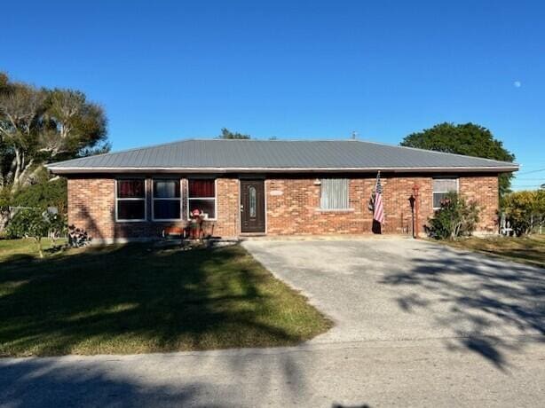 36821 5th Street, sold in Canal Point 33438, Canal Point, FL