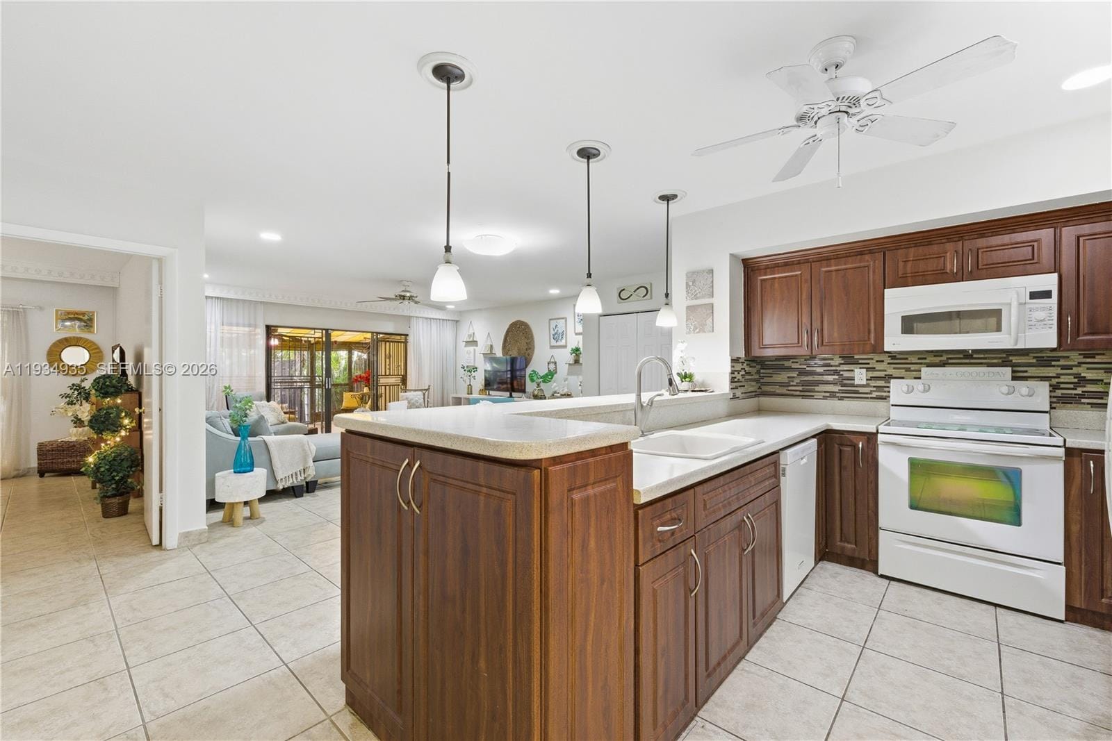 6358 Milk Wagon Lane, Miami Lakes, FL 33014 photo 13