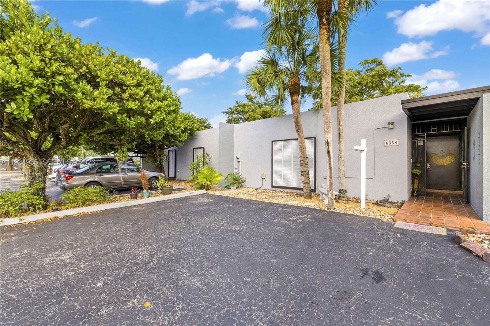 6358 Milk Wagon Lane — photo 4