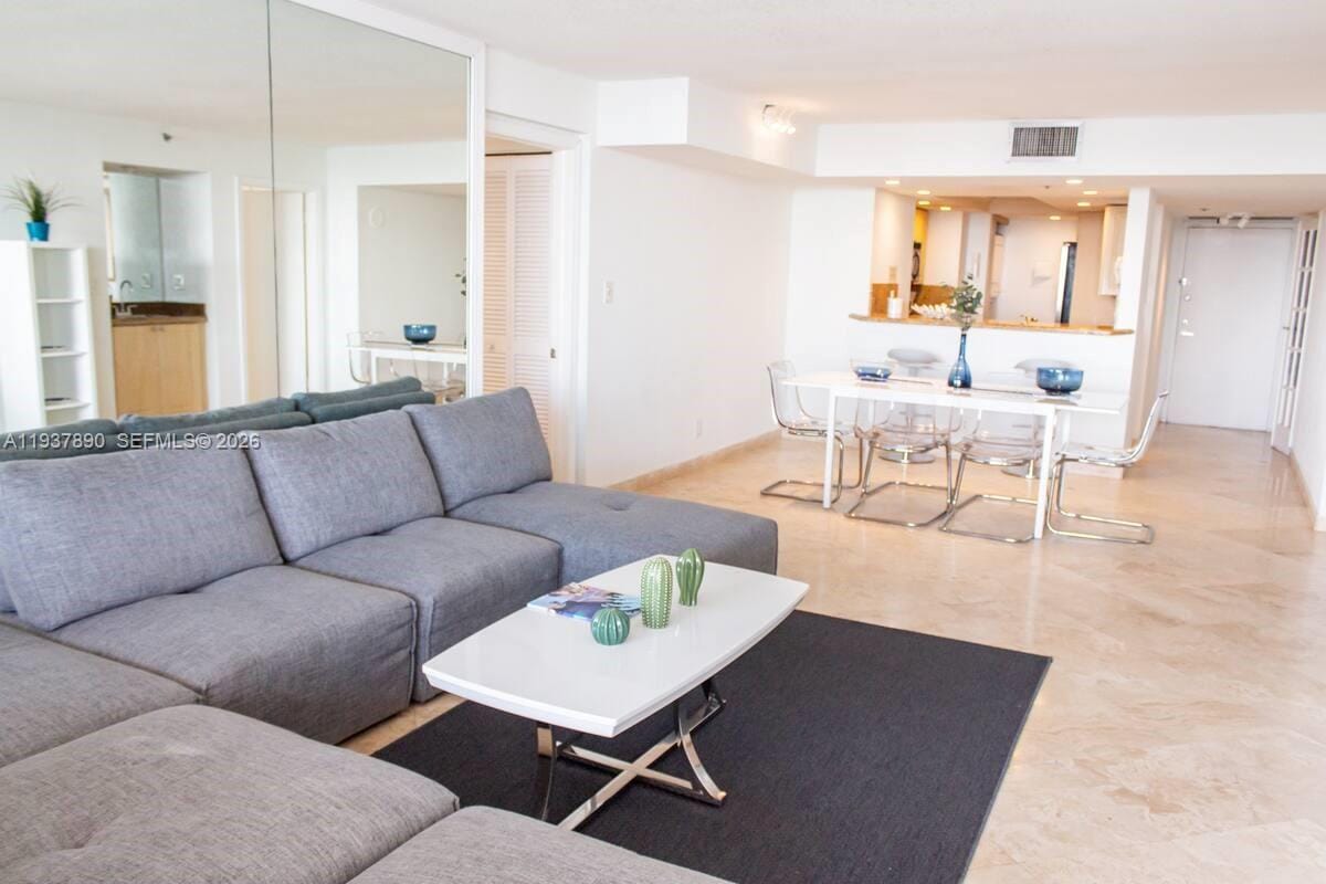 1717 N Bayshore Drive B-4141 — photo 3